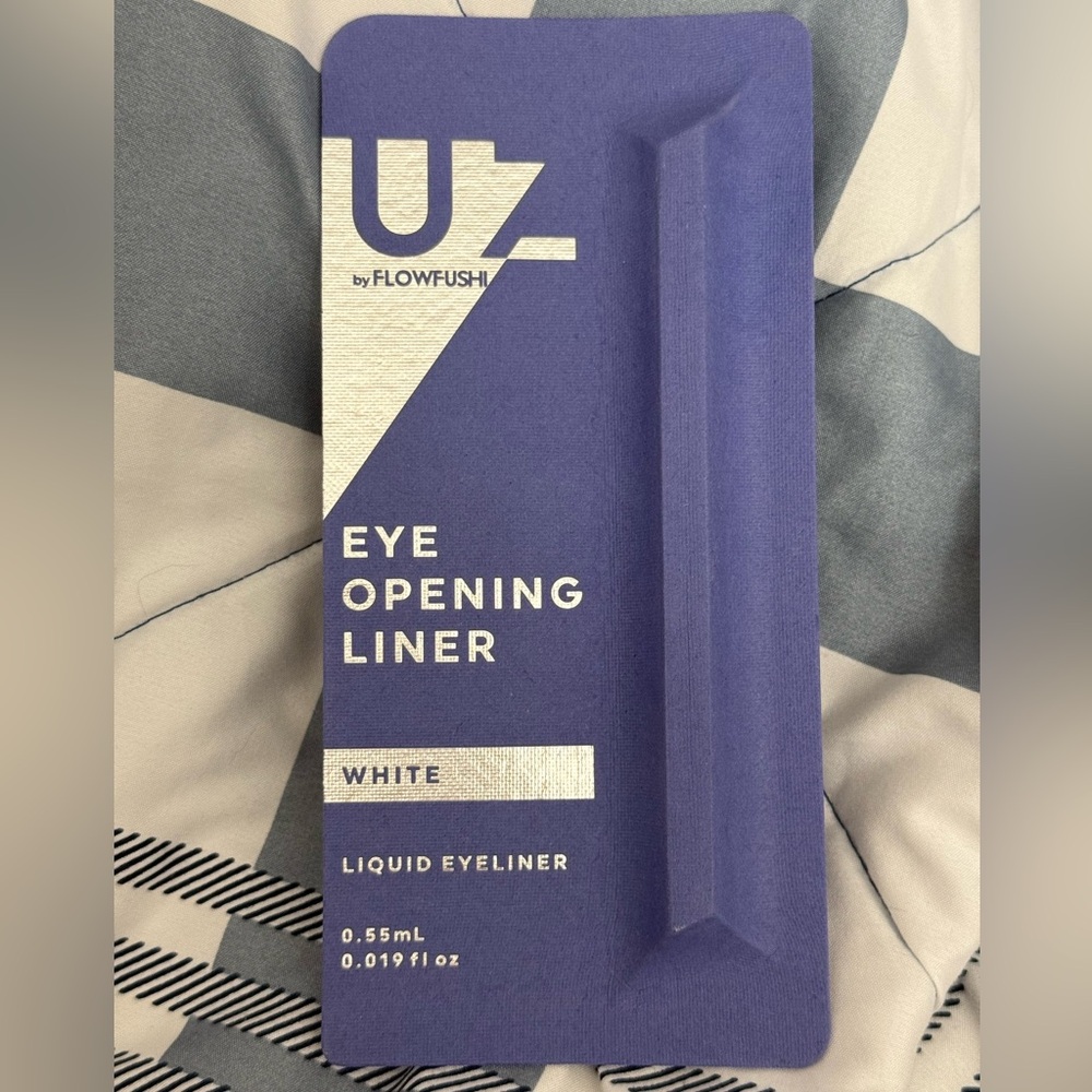 Flowfushi UZU Eye Liner - White